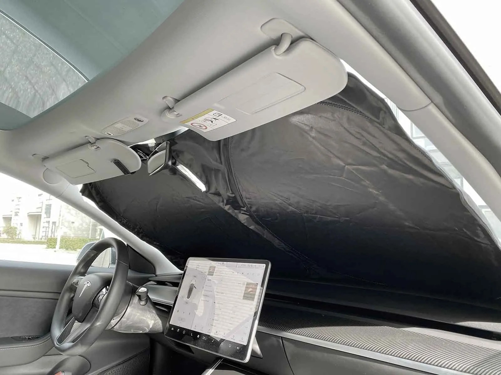 Model 3_Foldable Windshield Sunshade Plugear