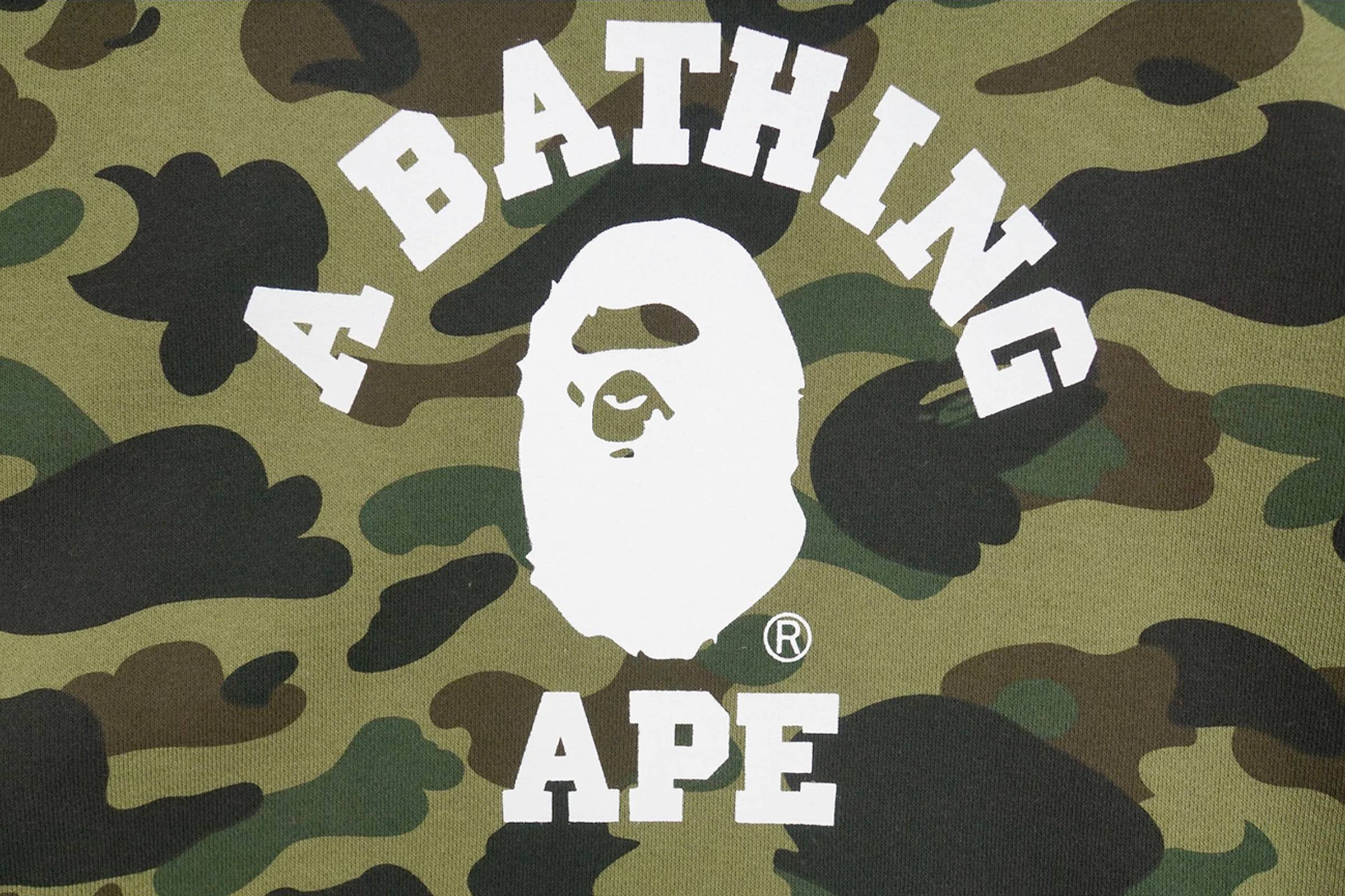 Pluggi BEHIND THE NAME A BATHING APE Pluggi