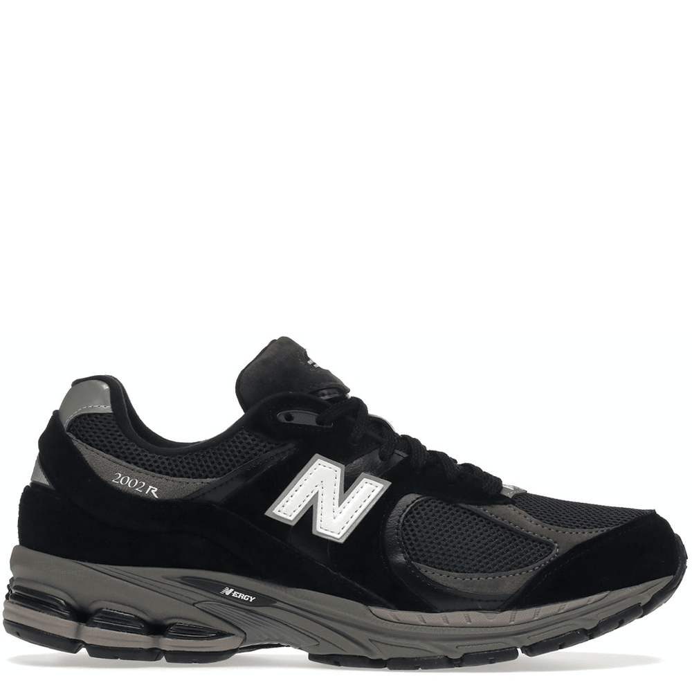 New Balance 2002R 'Black Dark Grey' Pluggi