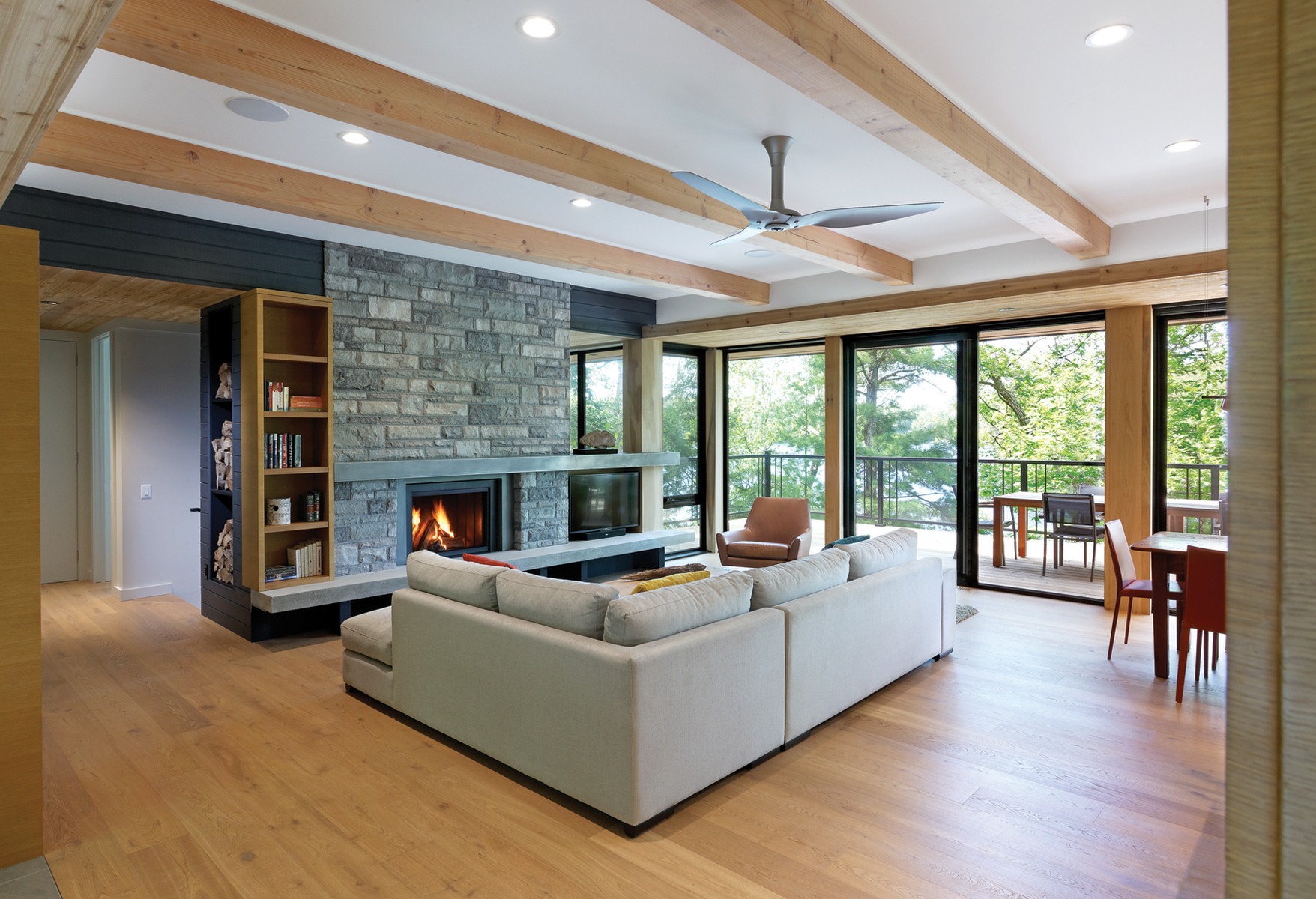 House on Bass Lake +VG Architects