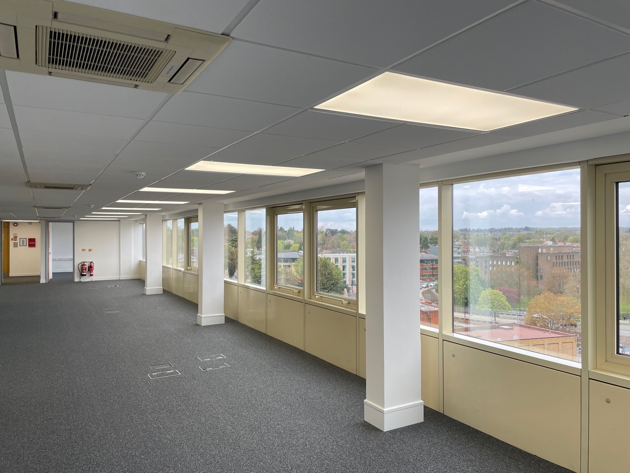 OFFICES WITH PARKING TO LET IN MAIDENHEAD Philip Marsh Collins Deung