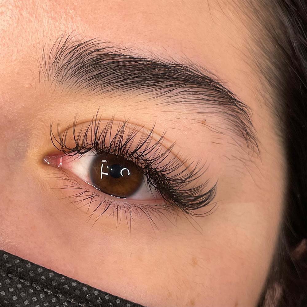 Can You Put Mascara on Eyelash Extensions? Do's and Don'ts