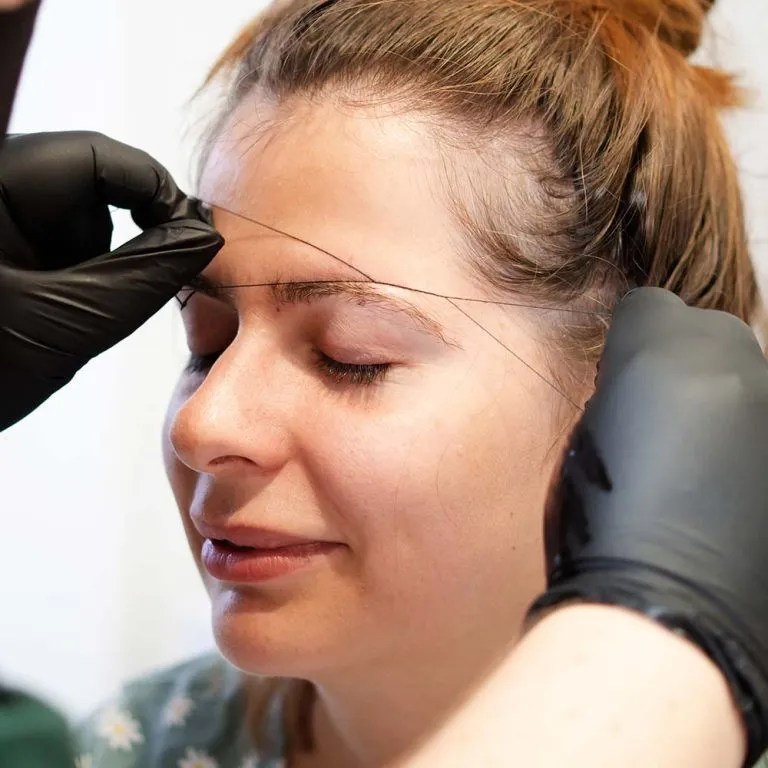 How Long Does It Take for Eyebrows to Grow Back?