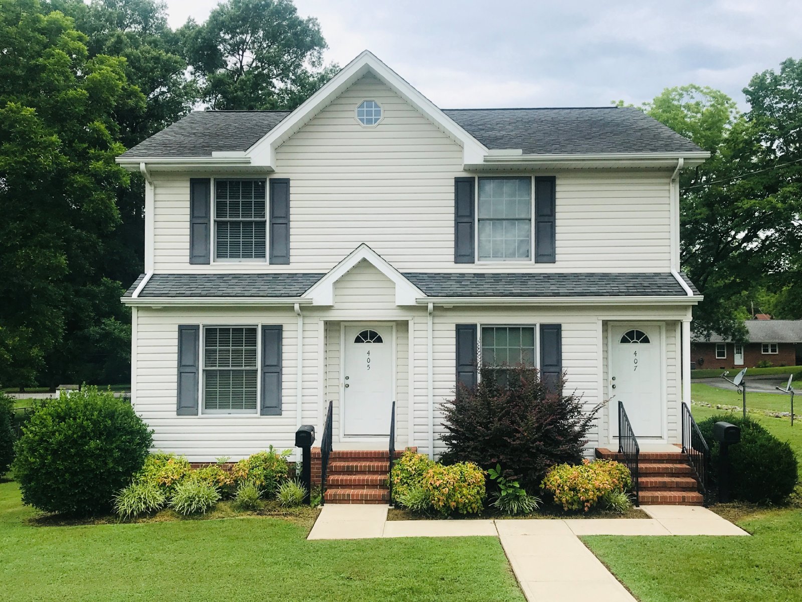 407 N. Mecklenburg Ave South Hill, VA 23970 Pointe Realty Group