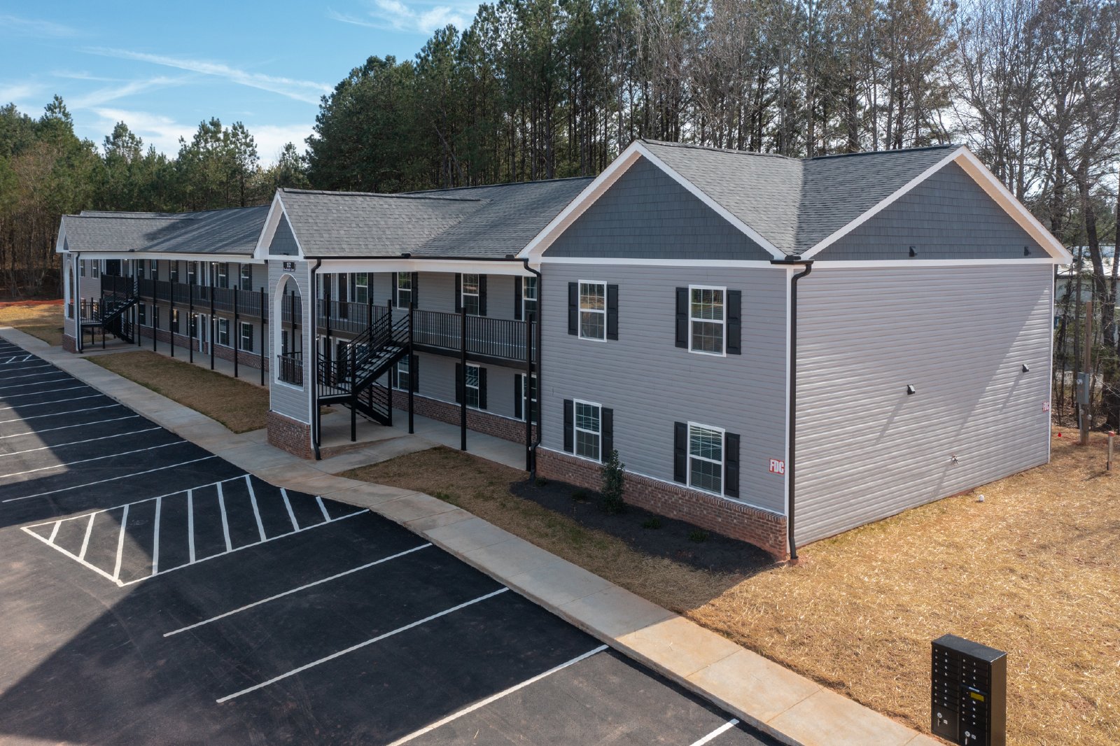 132 Brookside Lane Apt. B South Hill, VA 23970 Pointe Realty Group