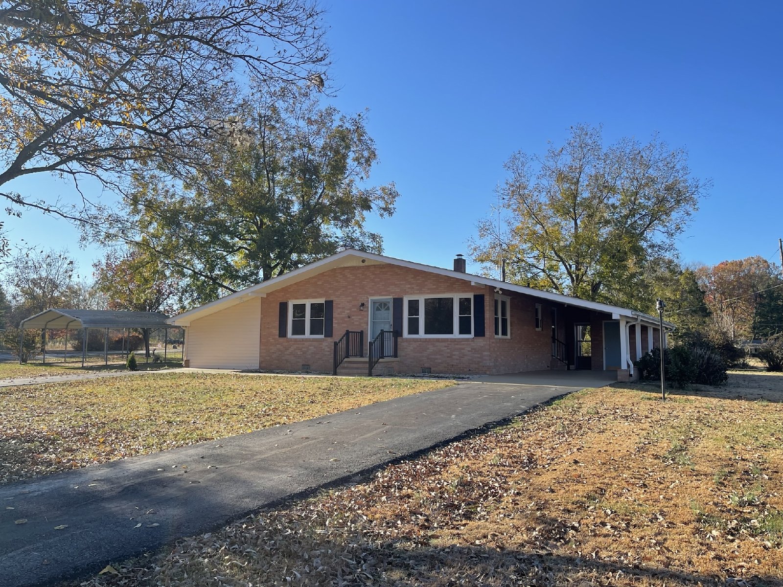 6433 Buggs Island Road Boydton, VA 23917 Pointe Realty Group