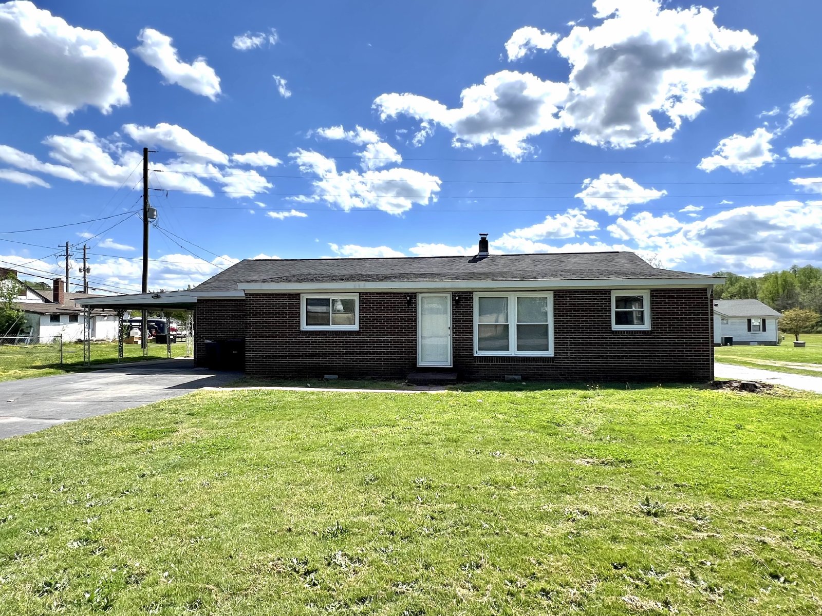 849 Second Street Emporia, VA 23847 Pointe Realty Group