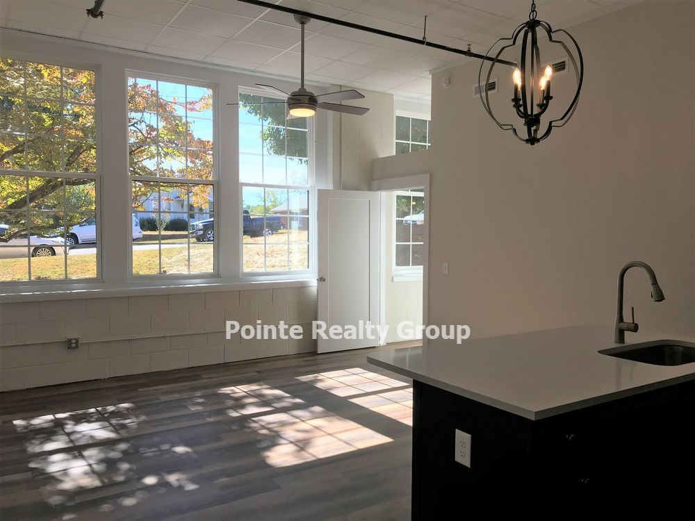 303 Franklin St. Apt 202 South Hill, VA 23970 Pointe Realty Group