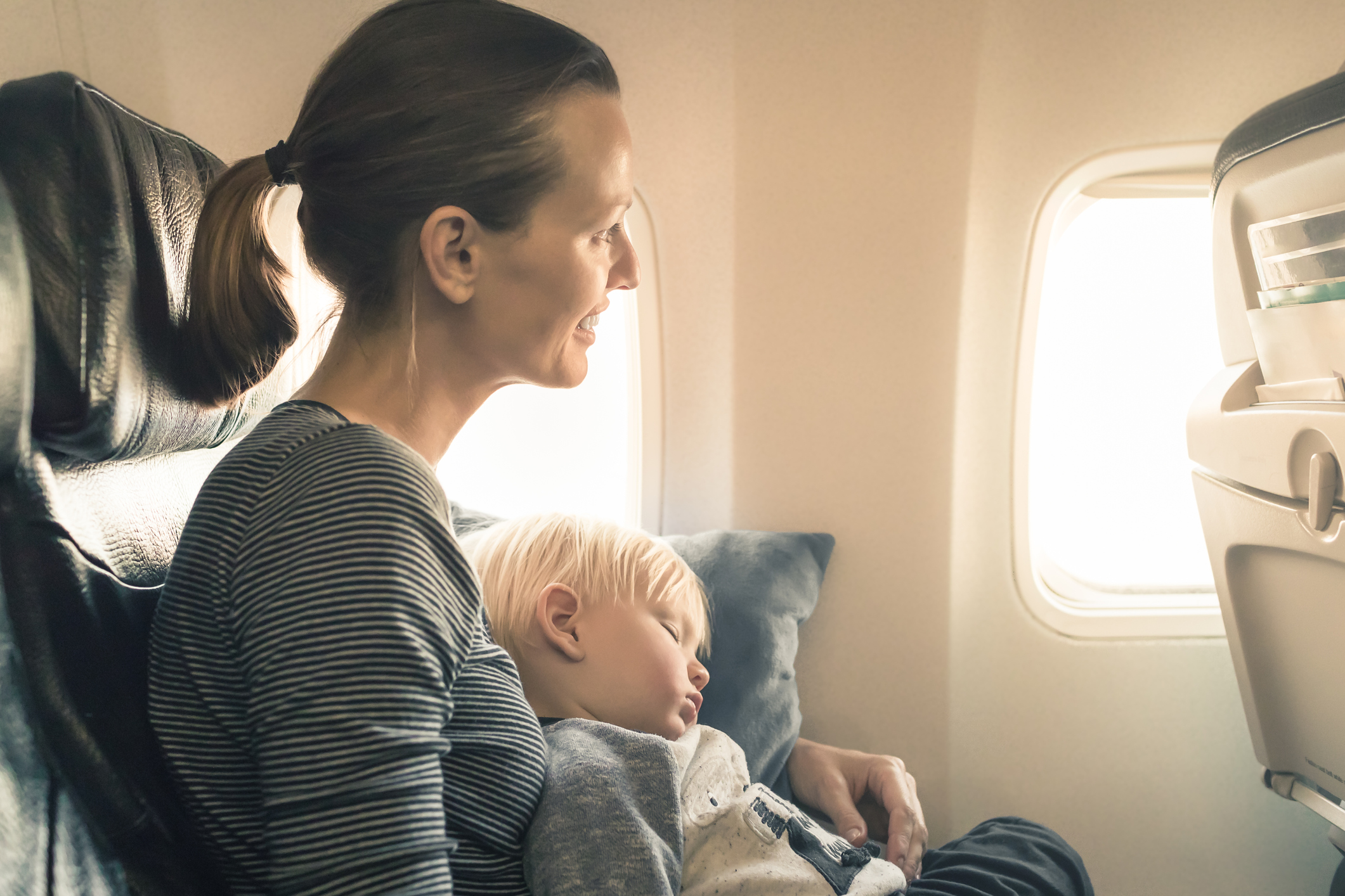 11 Tips to Survive Flying with an Infant Points with a Crew