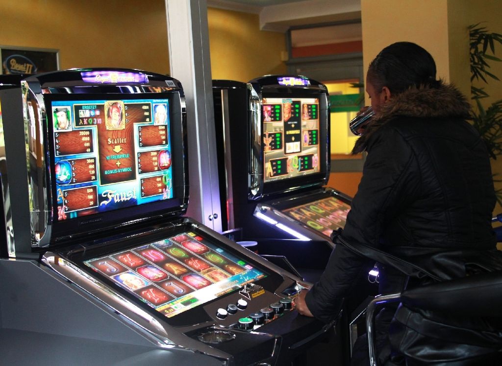 Ways To Be A Pro Player Of Slot IDN Games PokerChecking
