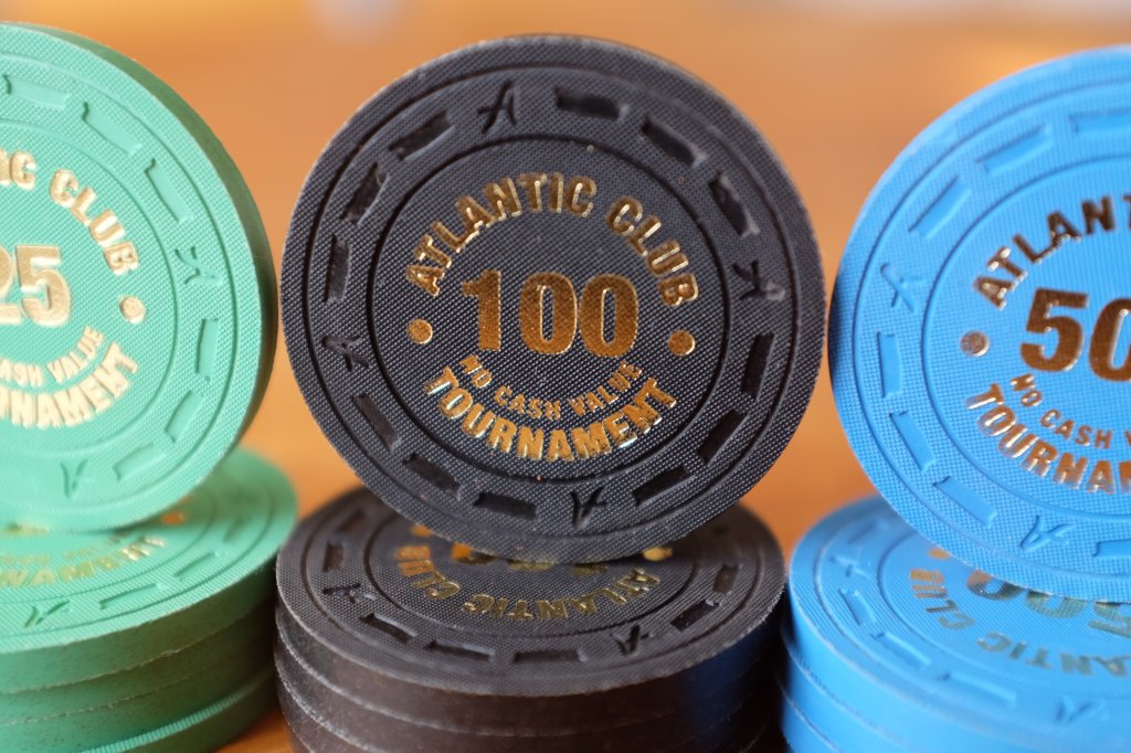 For Sale 800 CPC Atlantic Club Tourney chips (in UK) Poker Chip Forum
