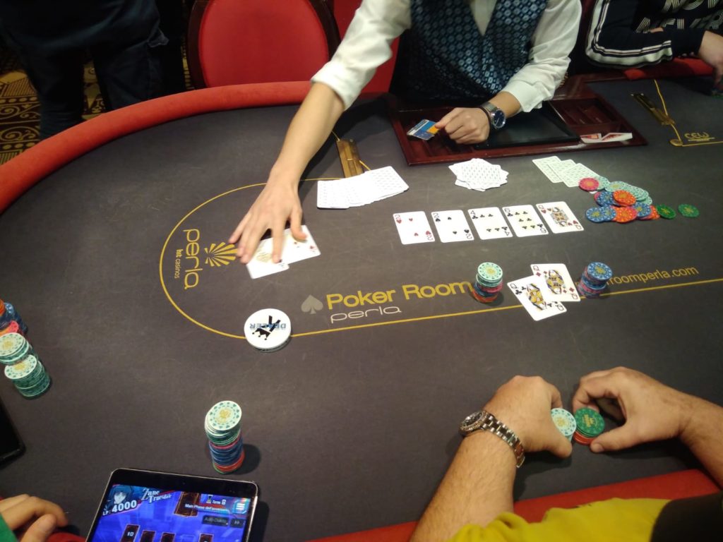 MAIN EVENT DAY 2 Primo cooler e primo out POKER FACTOR TV poker