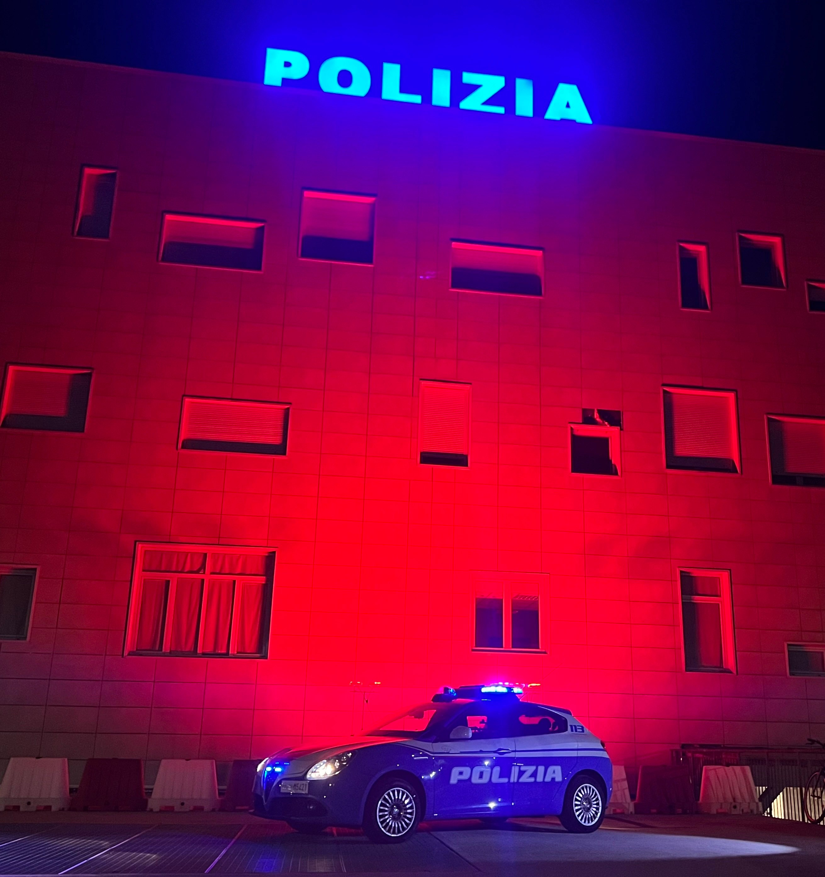 Le questure si vestono di arancione per la campagna “Orange the World