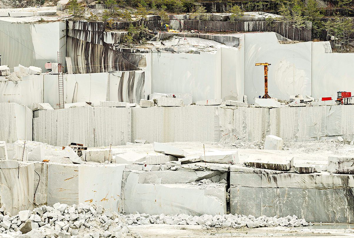 White Mount Airy Quarry, NC, USA Polycor Inc.