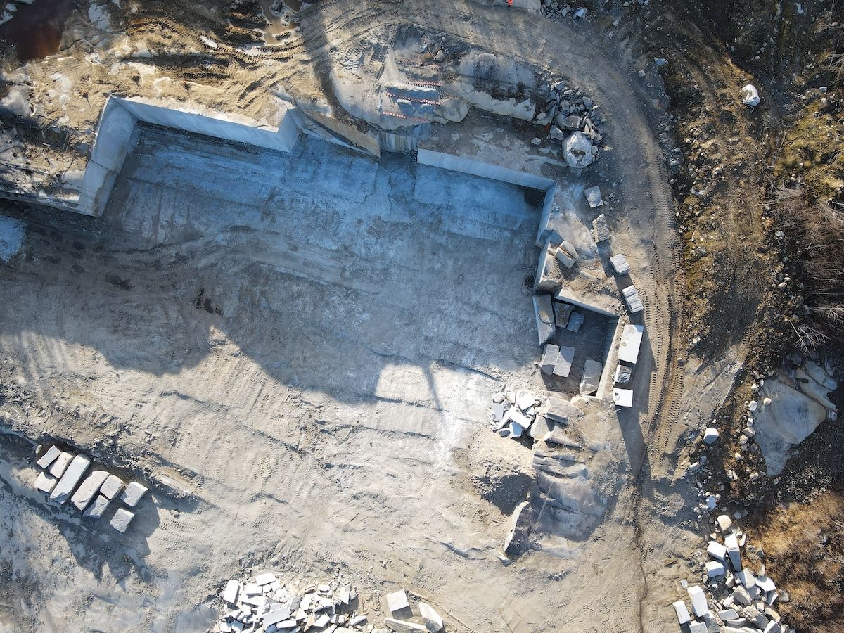 Caledonia Quarry, QC, CAN Polycor Inc.