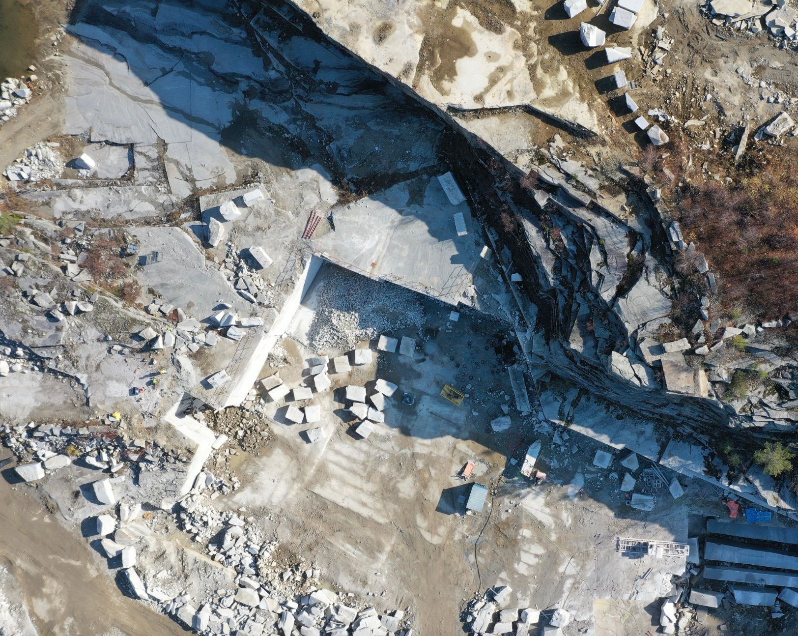 Jay White Quarry, ME, USA Polycor Inc.