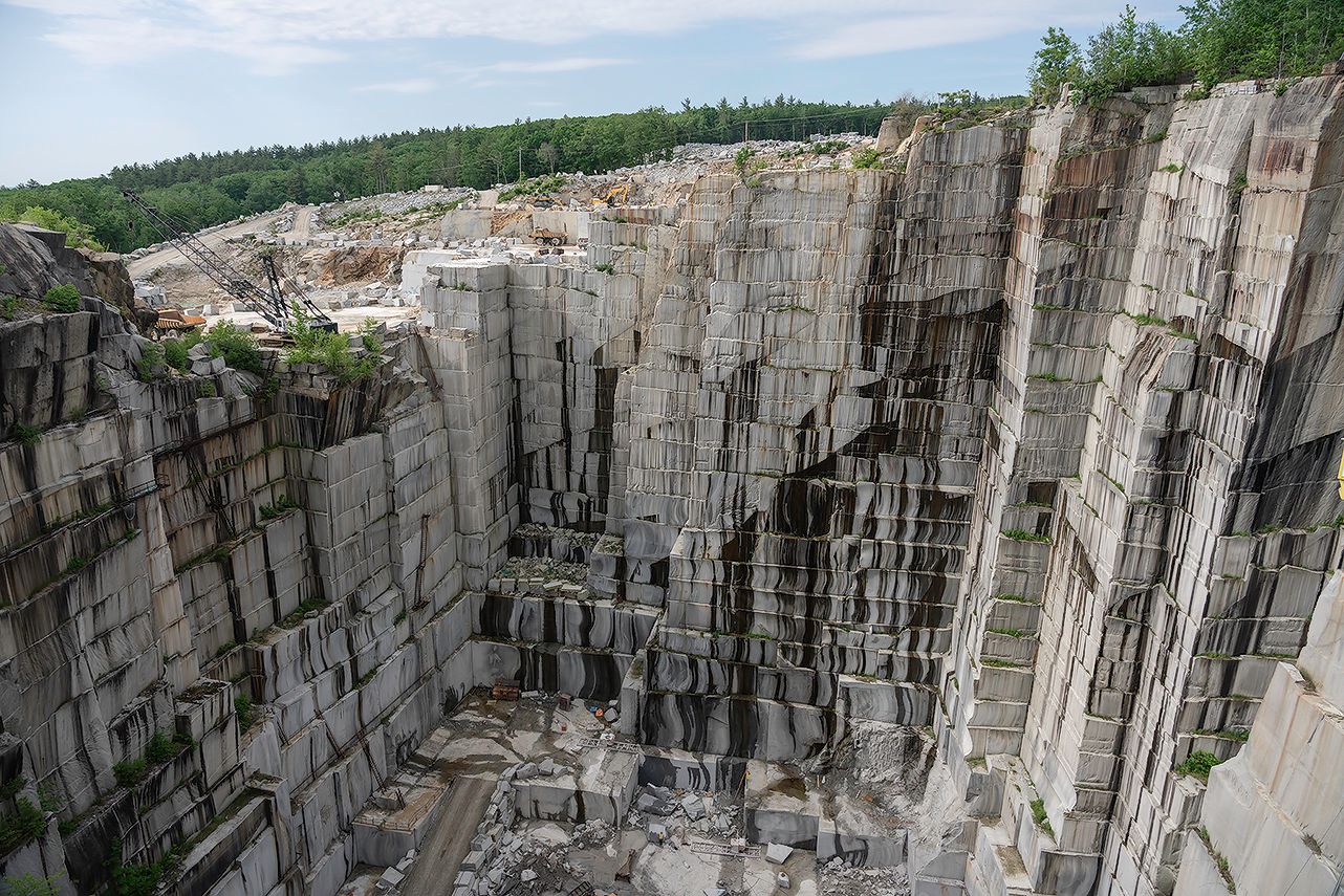 Concord Gray Quarry, NH, USA Polycor Inc.