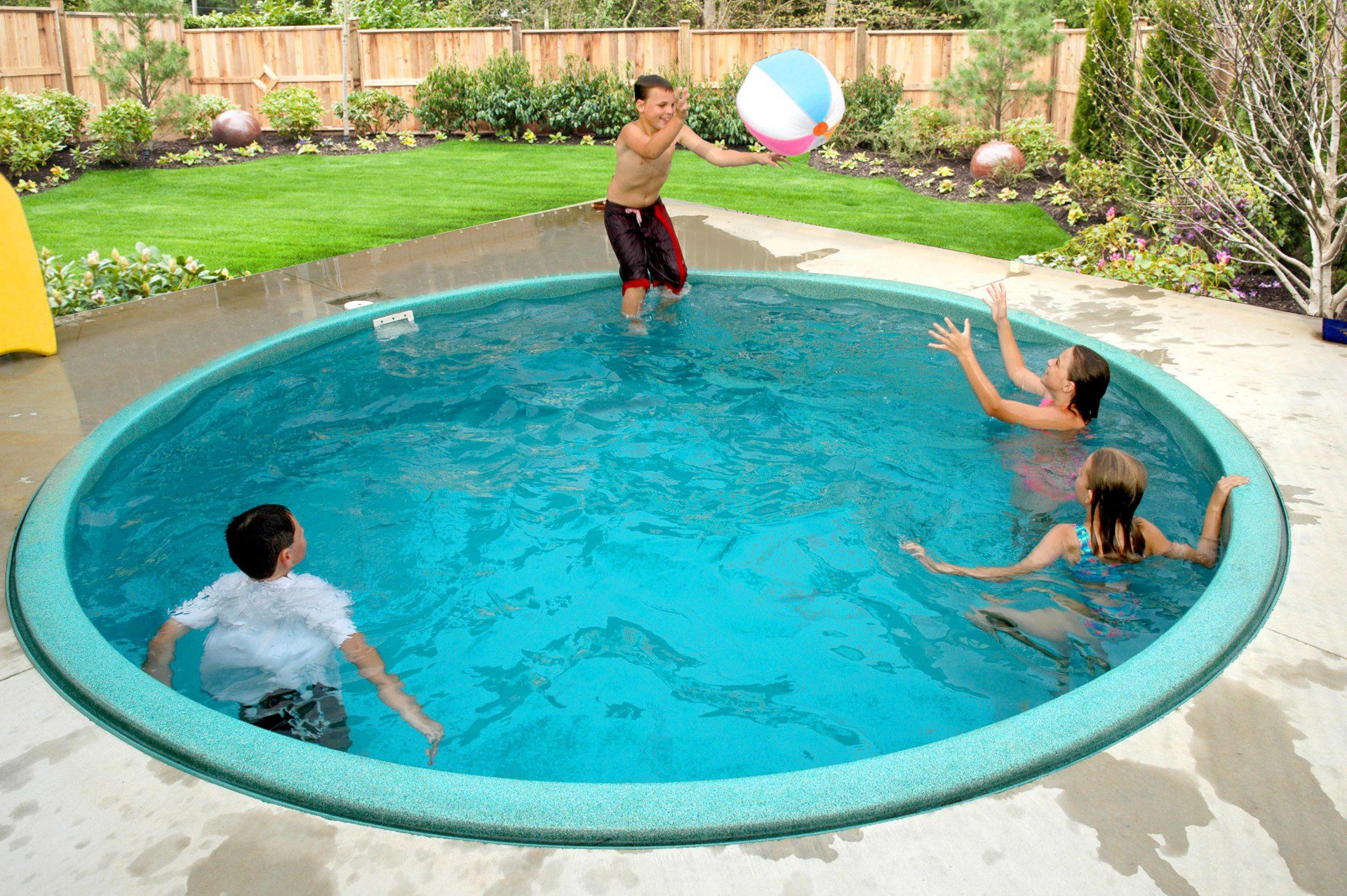 16,000L Poly Pool Polyworld