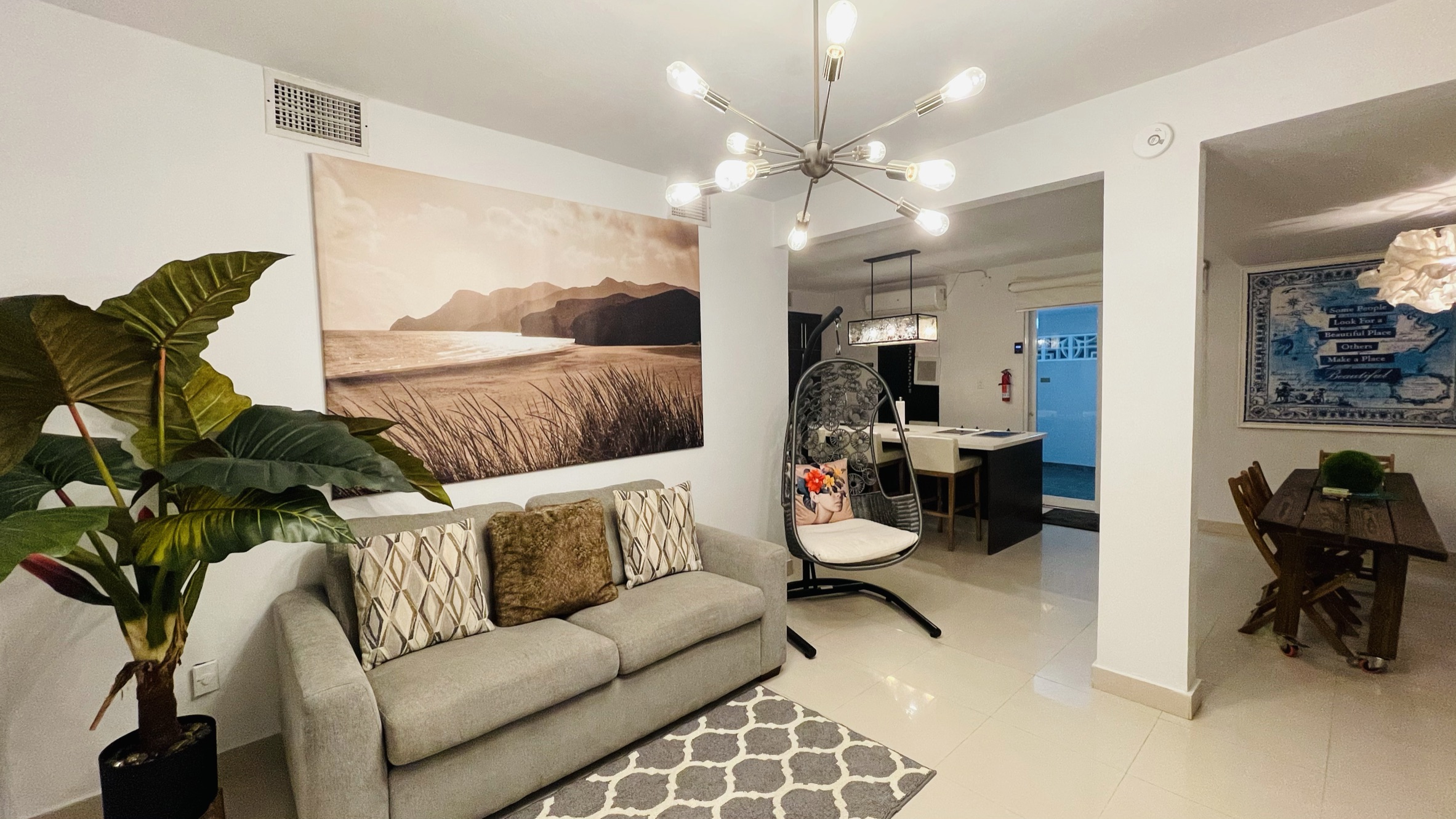 Ponce House Rentals for Group Vacation, Apartment with All Amenities