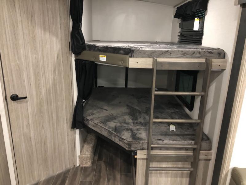 RVs with Outdoor Kitchens Review 4 RVs for Enjoying the Outdoors