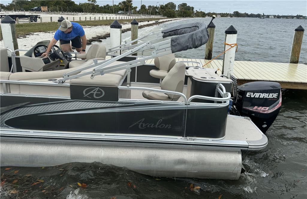 2017 Avalon GS Tritoon For Sale in Bradenton FL