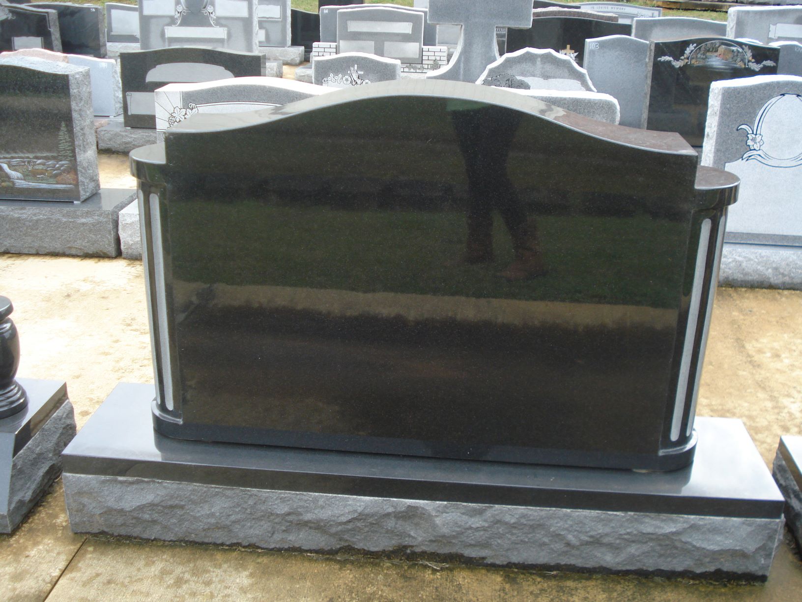 Display Monuments » Pontotoc Monument Company