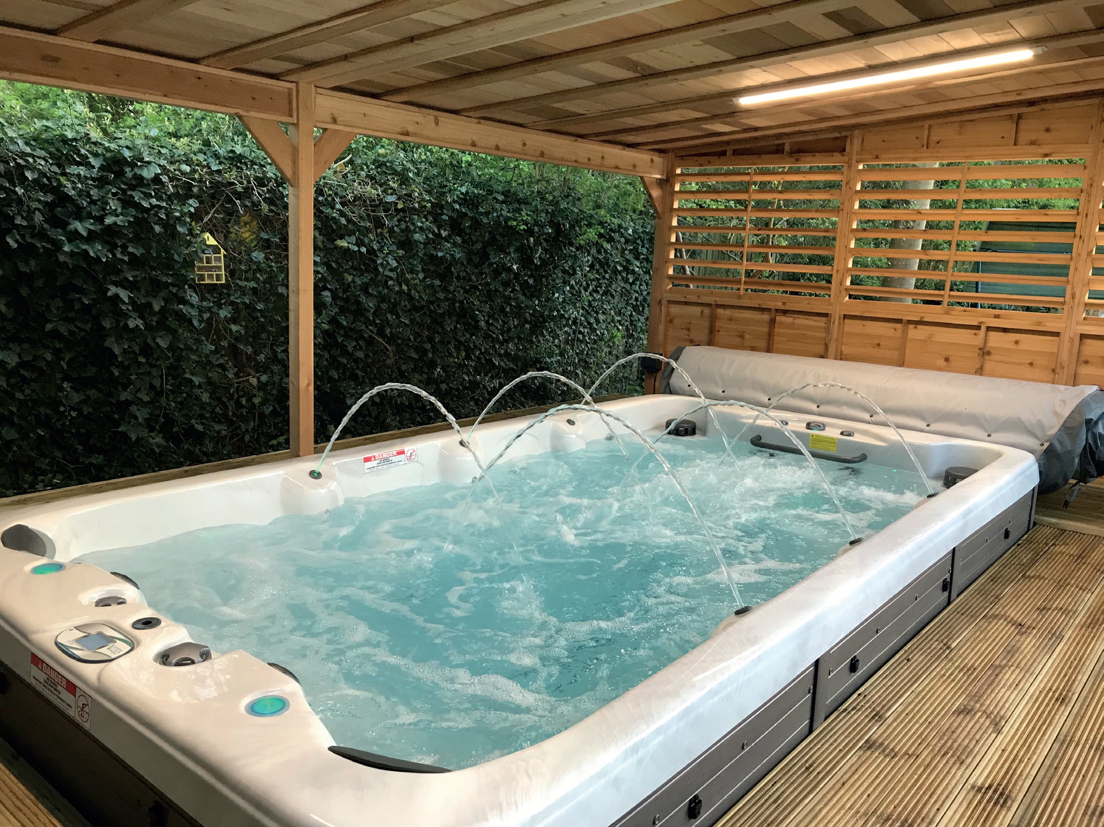 VALUE FOR MONEY Pool and Spa Scene