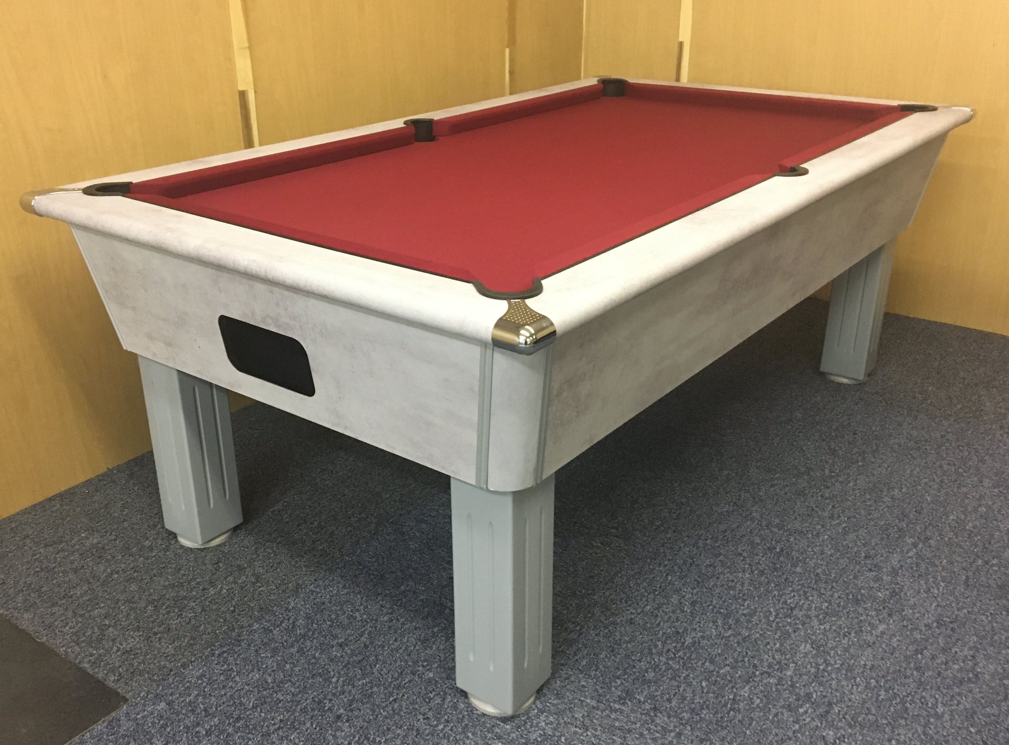 Snooker Tables, Pool Tables & Pool Table Diners Ireland NI (028) 87