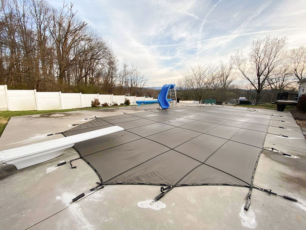 20′ x 40′ Tara Standard Mesh Safety Cover with 15 Year Warranty (Step