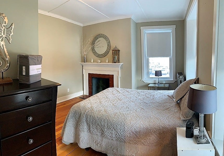 78 Danforth Street Apartment 3 Portland *Fully Furnished