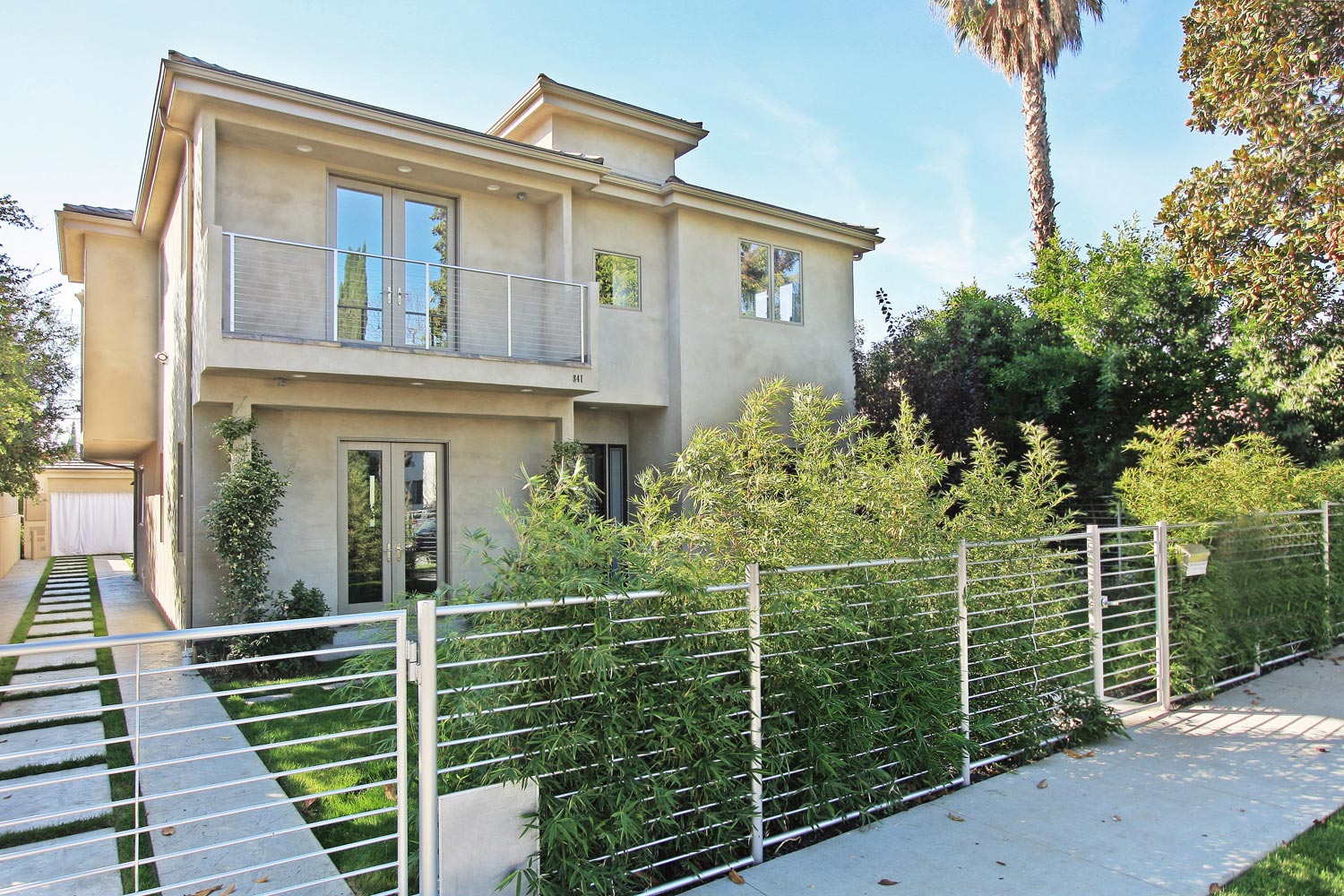 841 North Crescent Drive, Beverly Hills