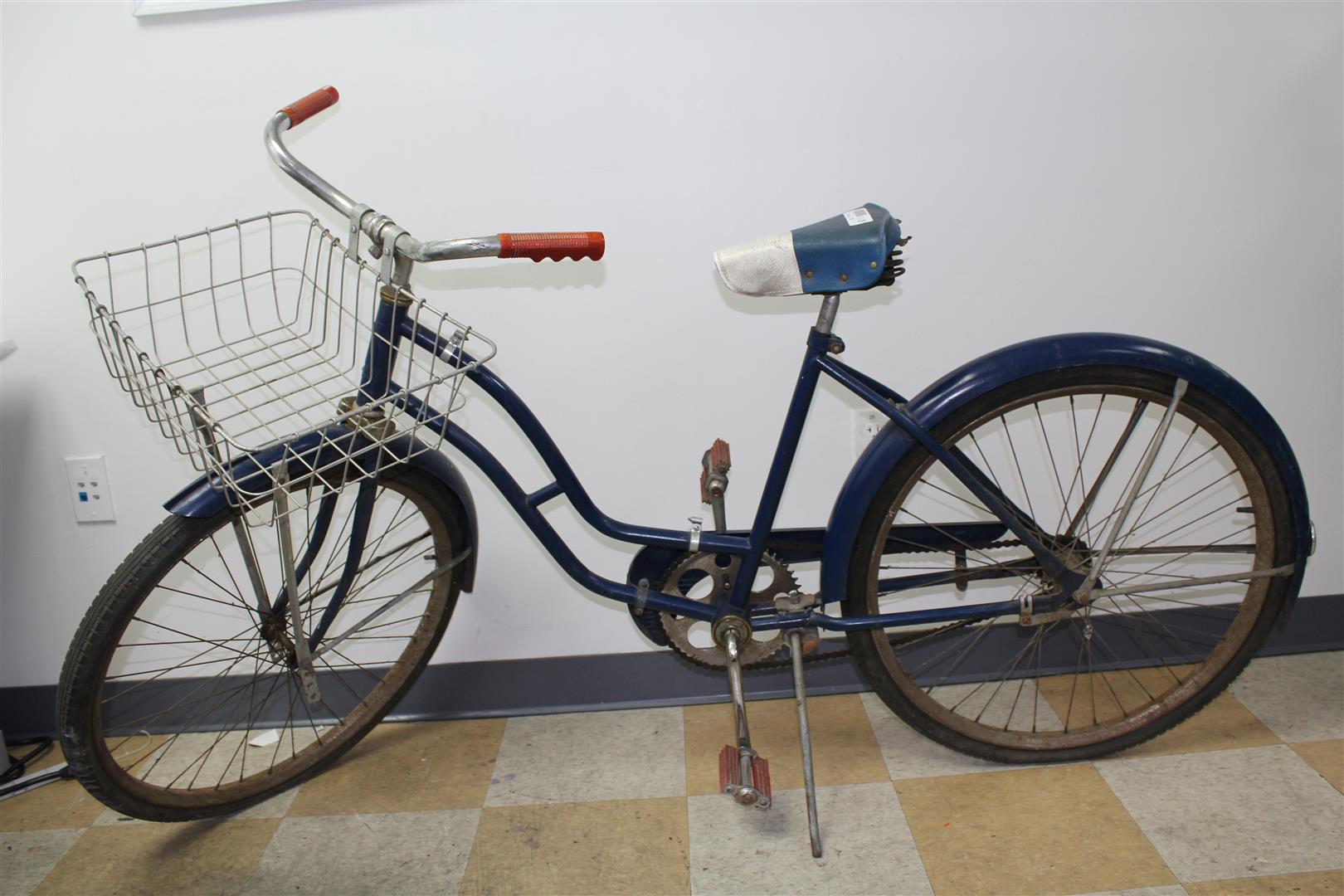 VINTAGE 1950's/1960's Ross Starflite Beach Cruiser 16 Inch Frame 26