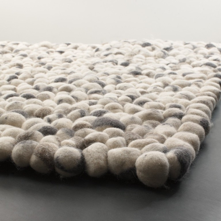 Exotic and Creative Carpet Designs for Your Unique Home