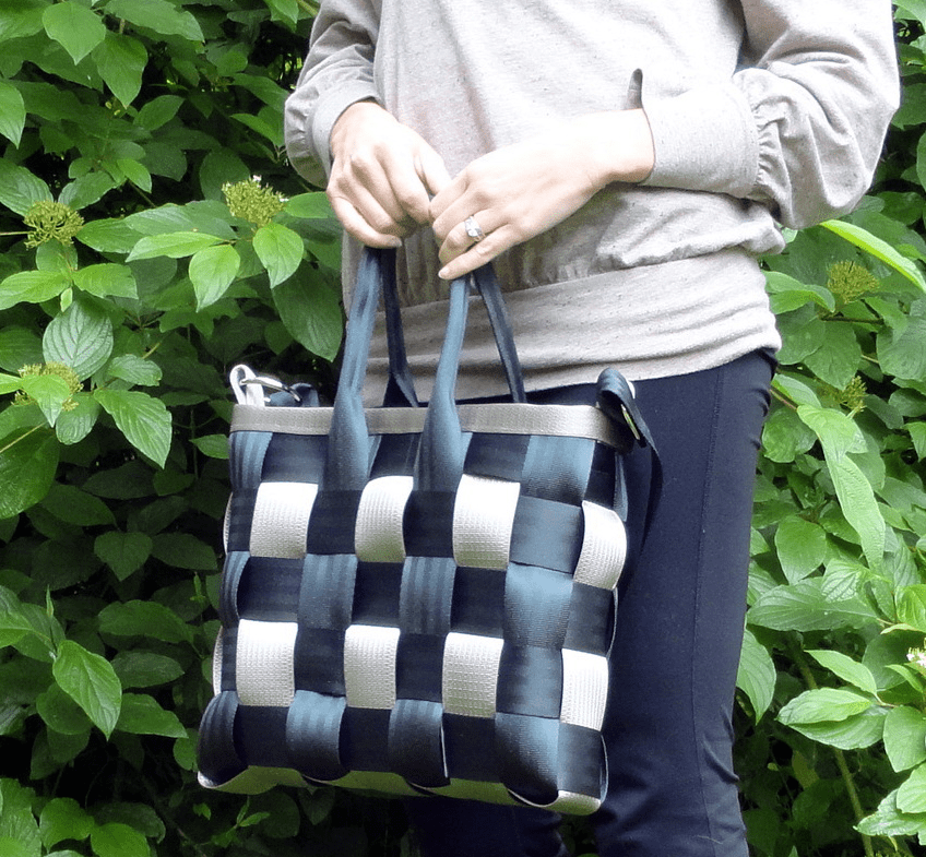 Top 10 Unusual Handbags That Are In Fashion