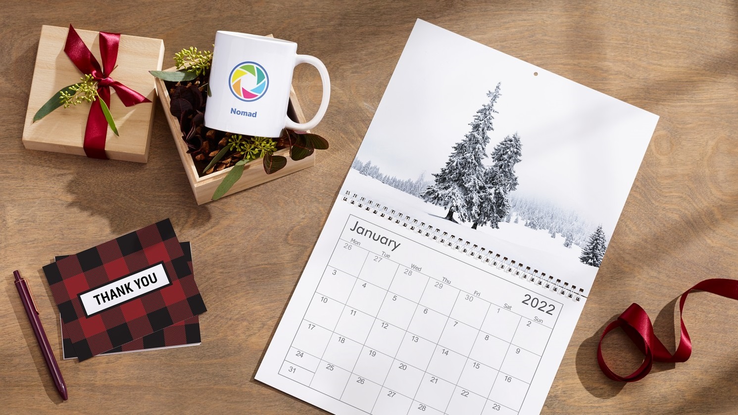 7 Christmas Gift Ideas for Employees That Are Fun and Useful