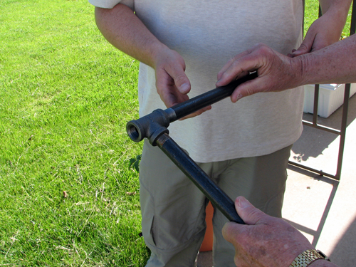 Homemade bird feeding pole “system” » Powered by Birds