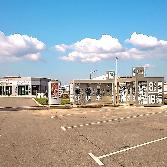 Self Service Laundromat Vending Machines Gold Cost & Sunshine Coast
