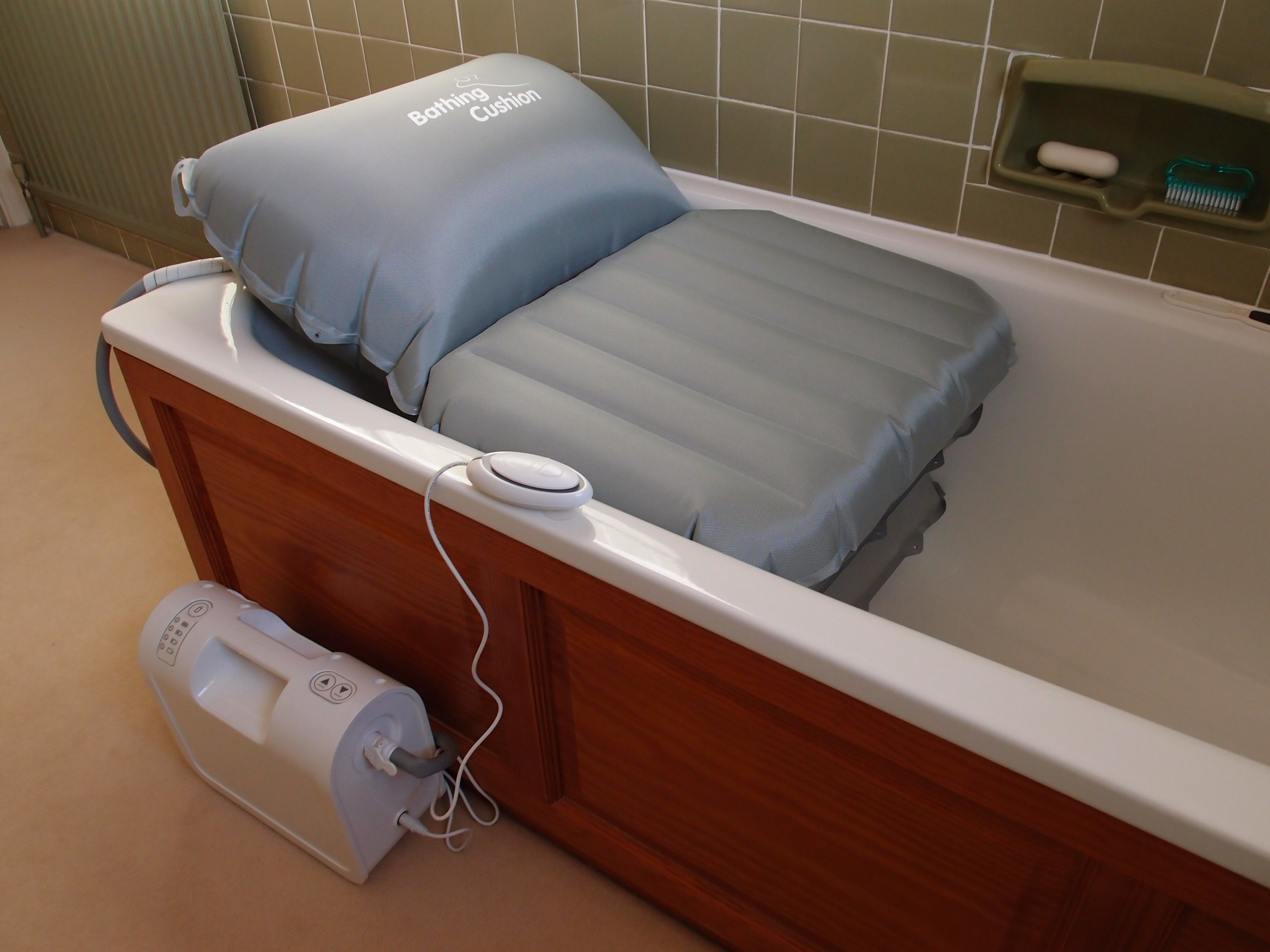 Inflatable Bath Lifts Mangar Bathing Cushion for Full Depth Bathing