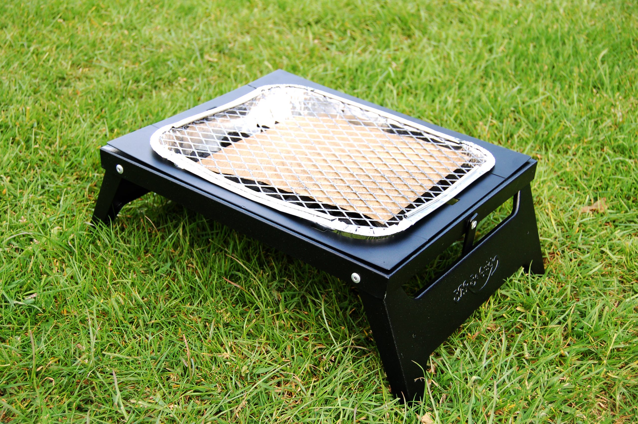 BarBeQuick reusable instant BBQ stand Practical Caravan
