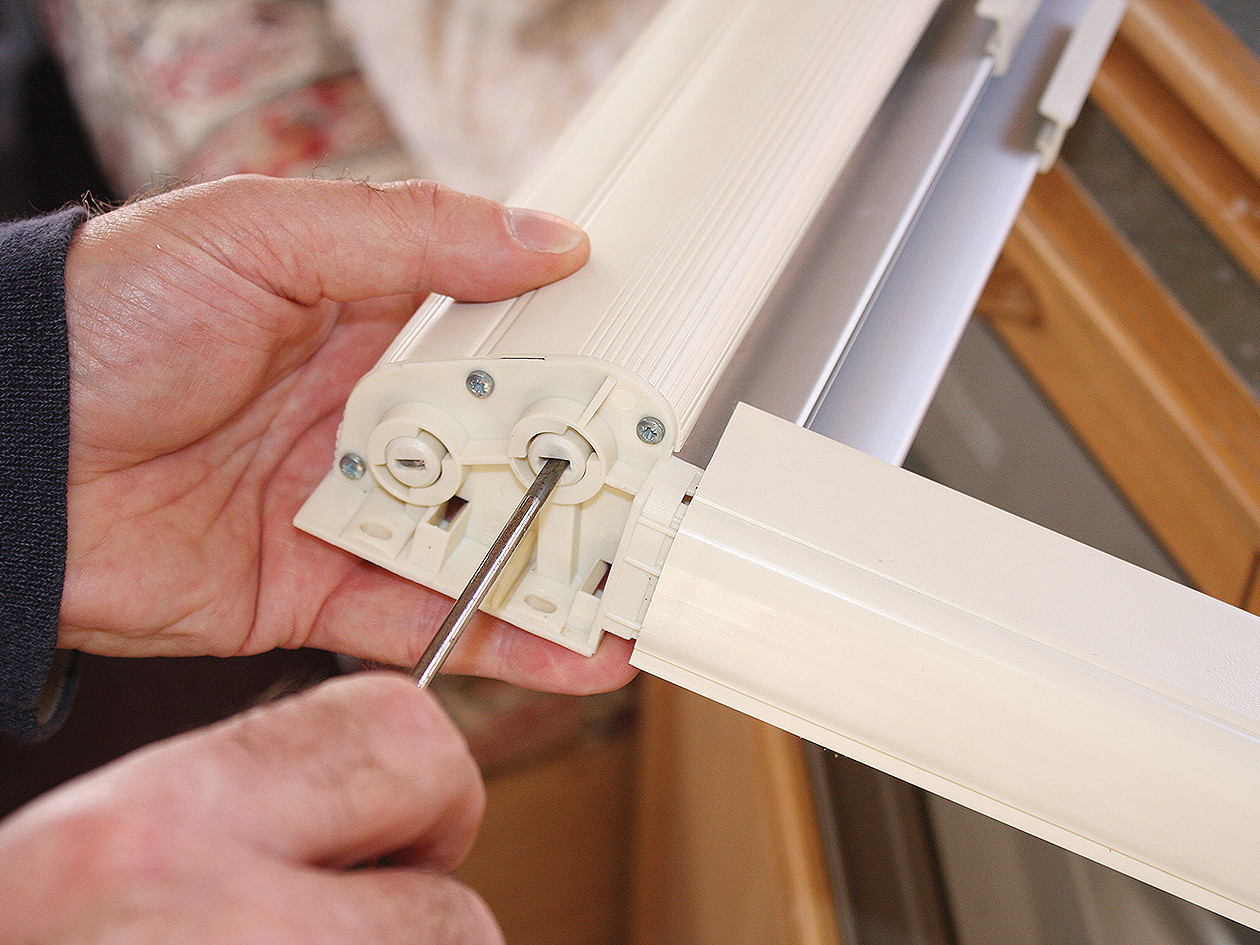 How to retension caravan roller blinds and flyscreens Practical Caravan
