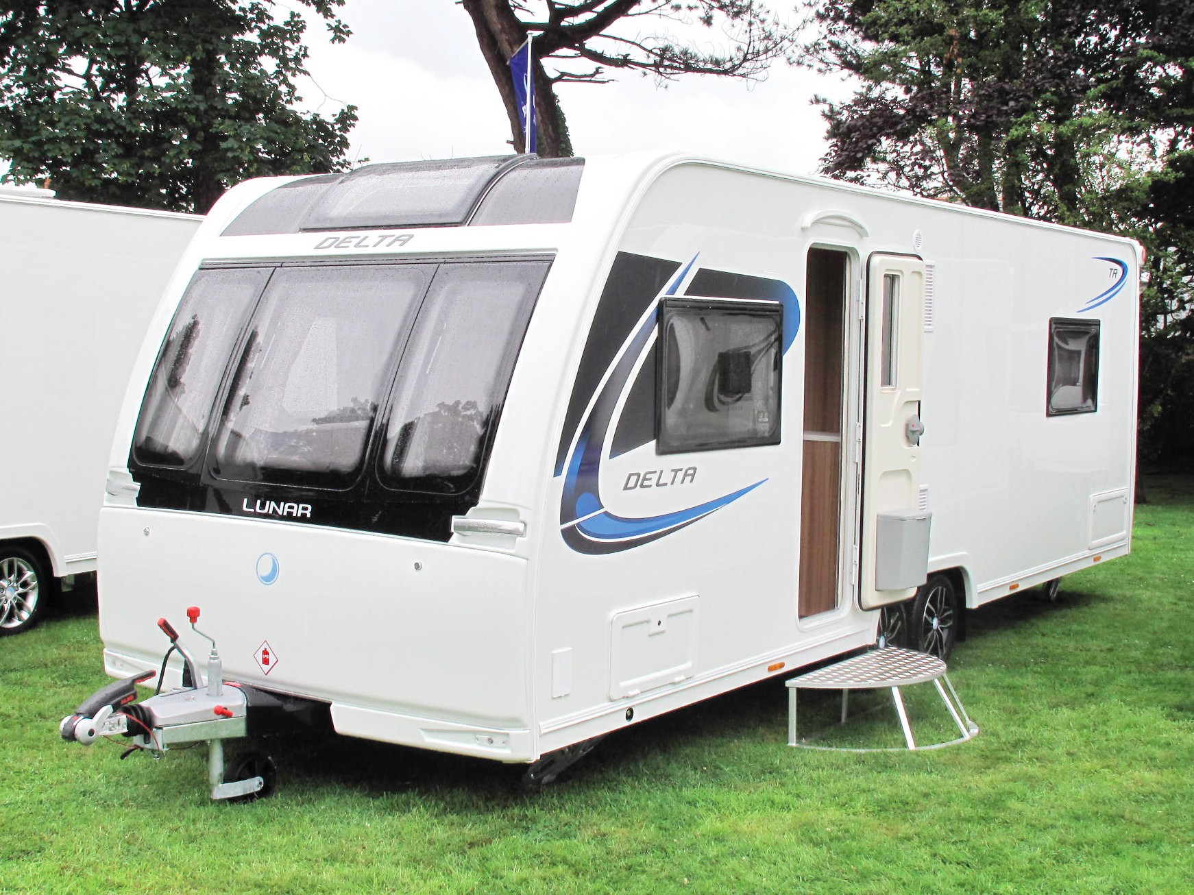 Lunar Delta TR Practical Caravan