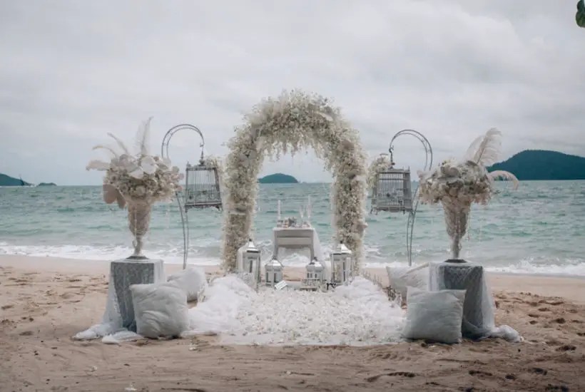 CostEffective Wedding Venue Options For Frugal Brides Practical