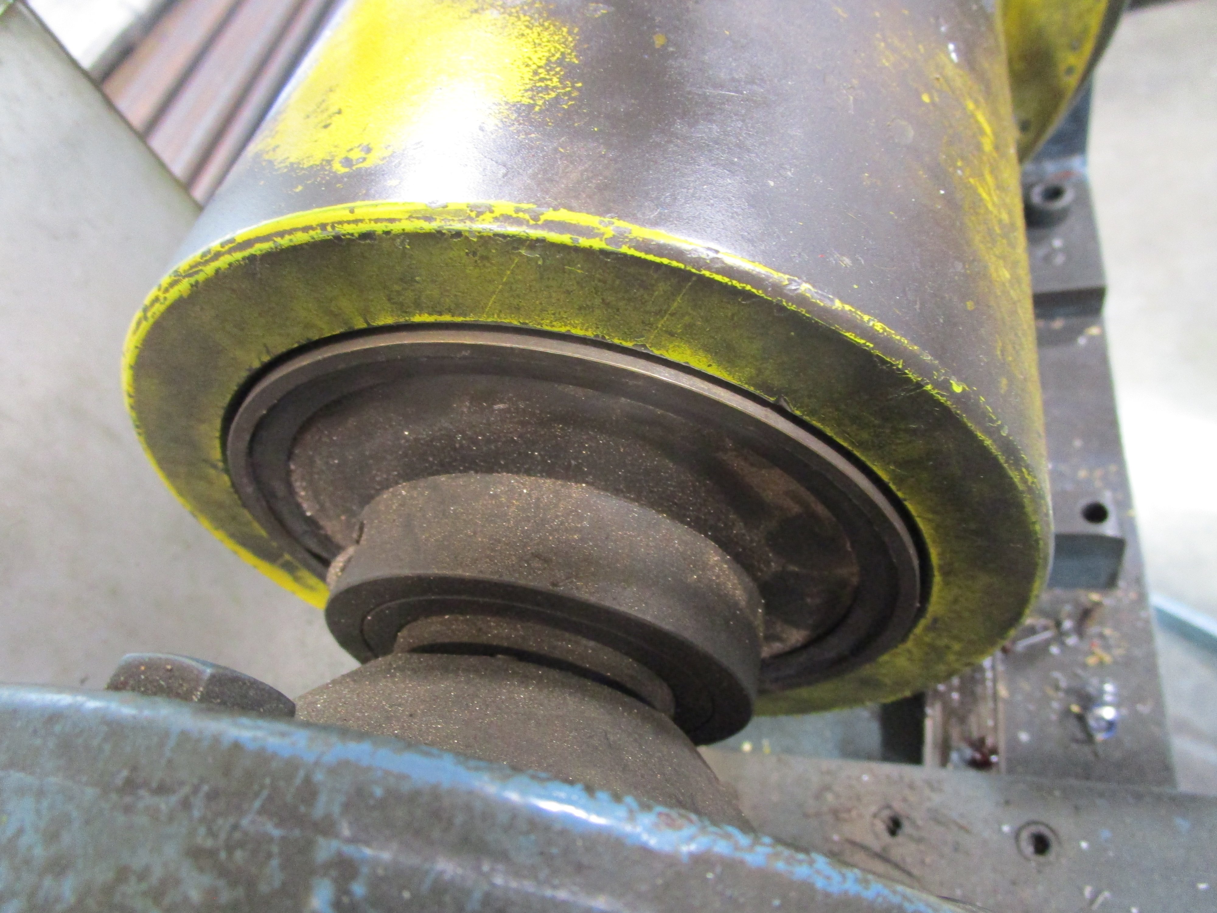 General Looking for ideas to lubricate 660 bronze bushing