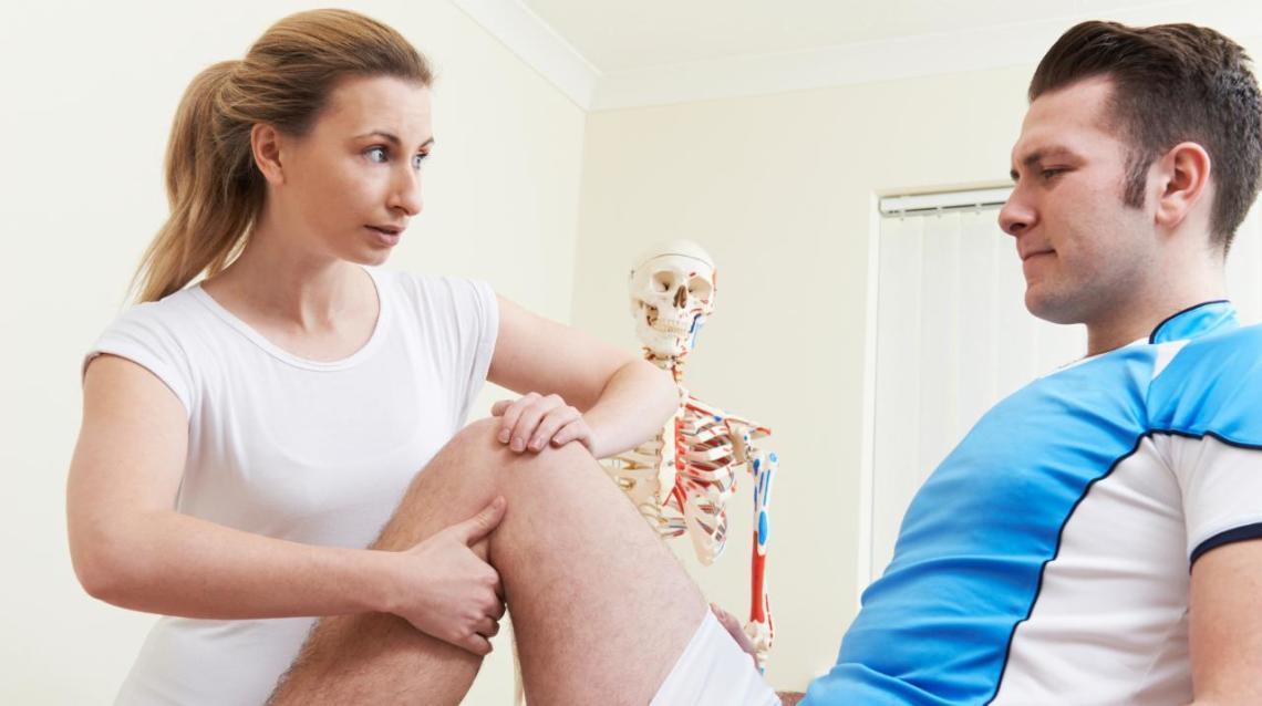 6 Tips to Reduce Knee Pain in Old Age