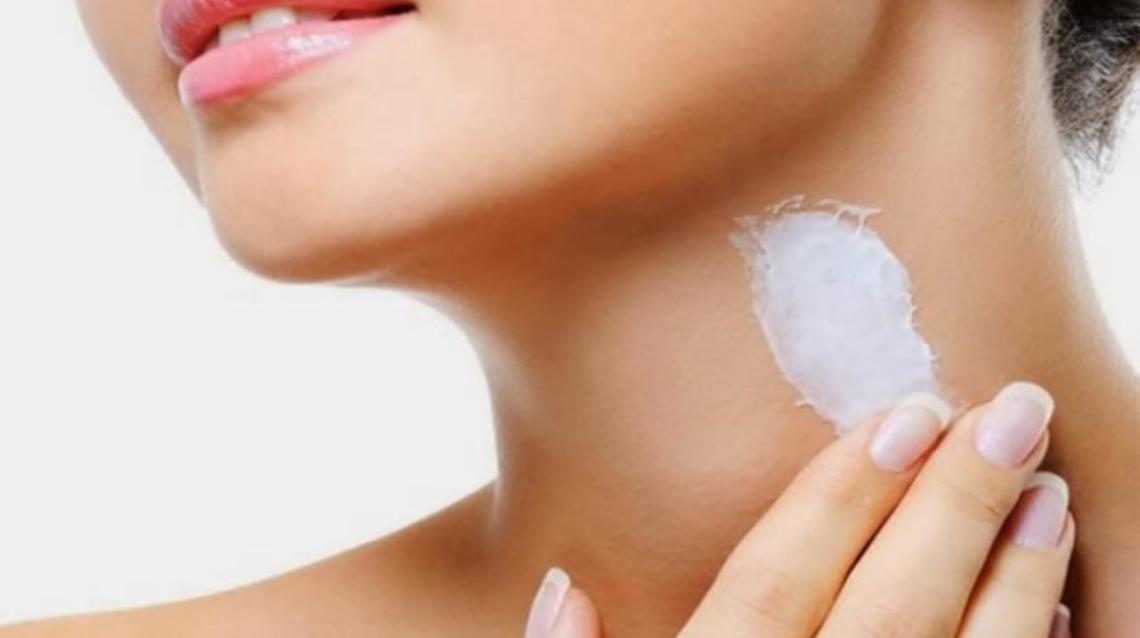 "A Guide to Treat Your Dark Neck"