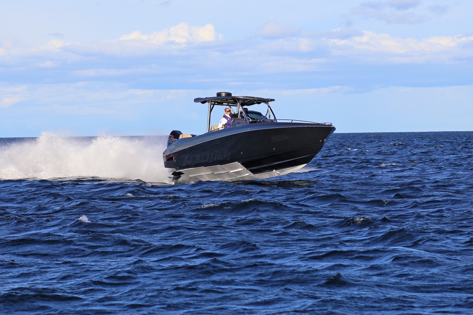 Predator 357-SSR - Predator Boats