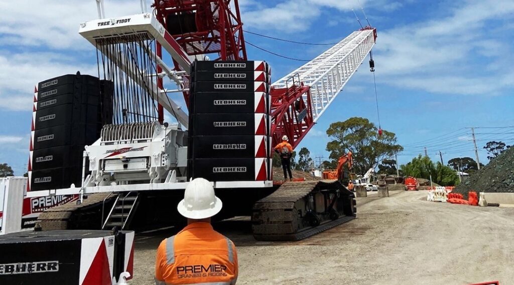Difference Between Crane Operators, Dogmen & Riggers