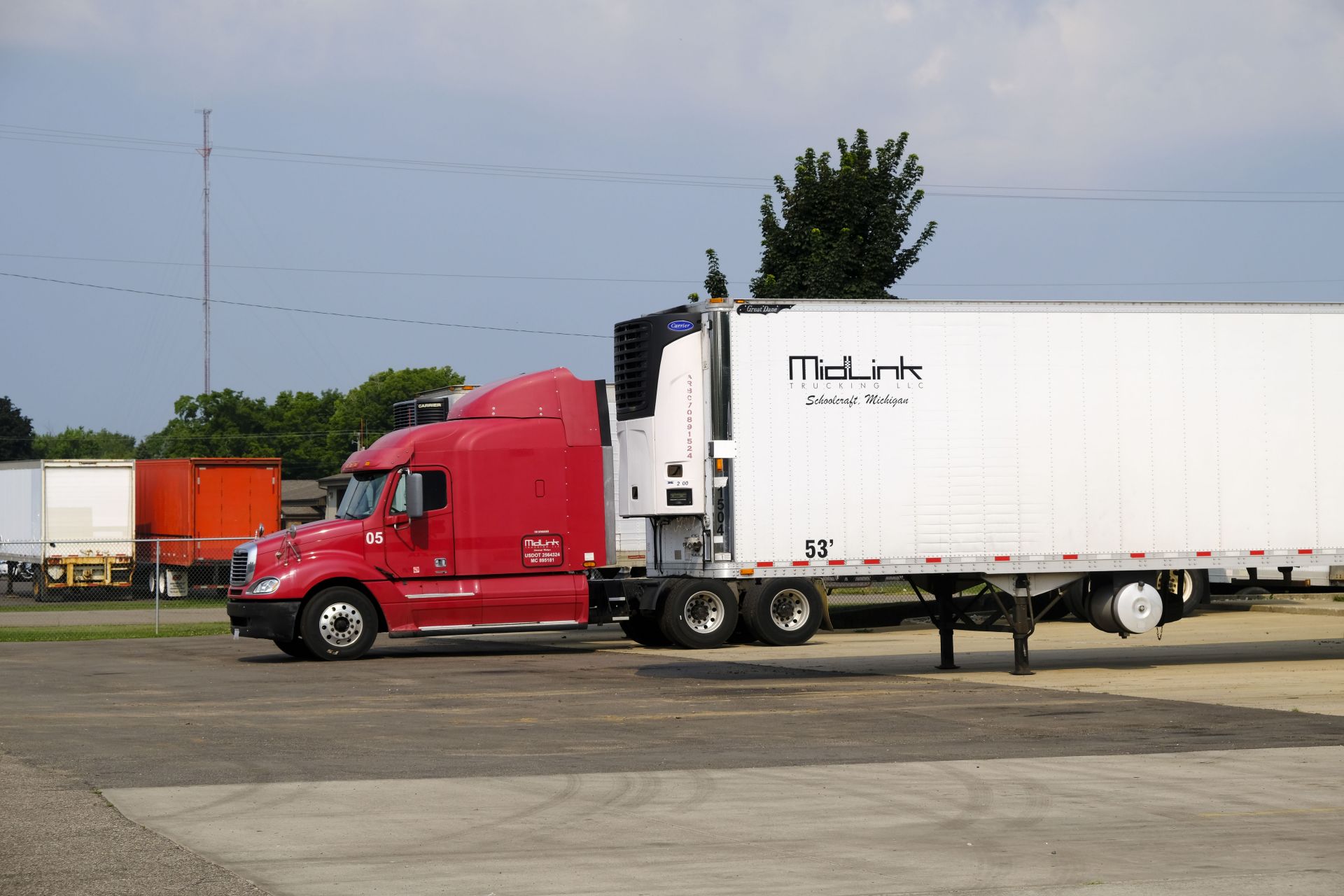 Trucking l Premier Melon l Watermelon Shipper