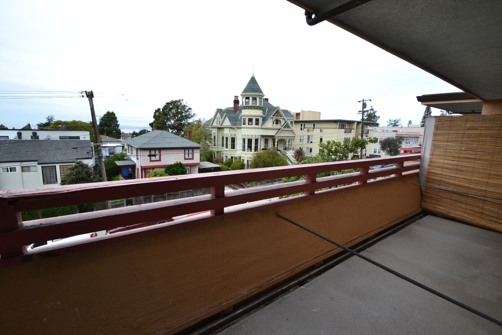 Oxford Apartments(Unit305)BerkeleyPremium Properties