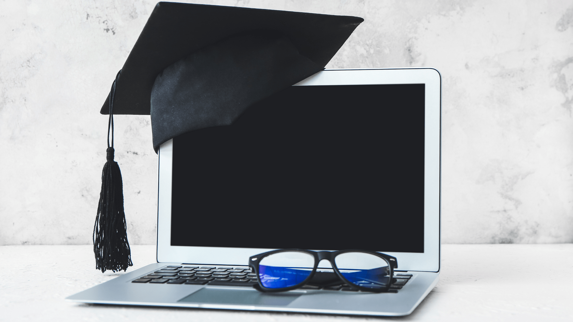 20 Fastest Online Associate Degrees in 2022 Premium Schools